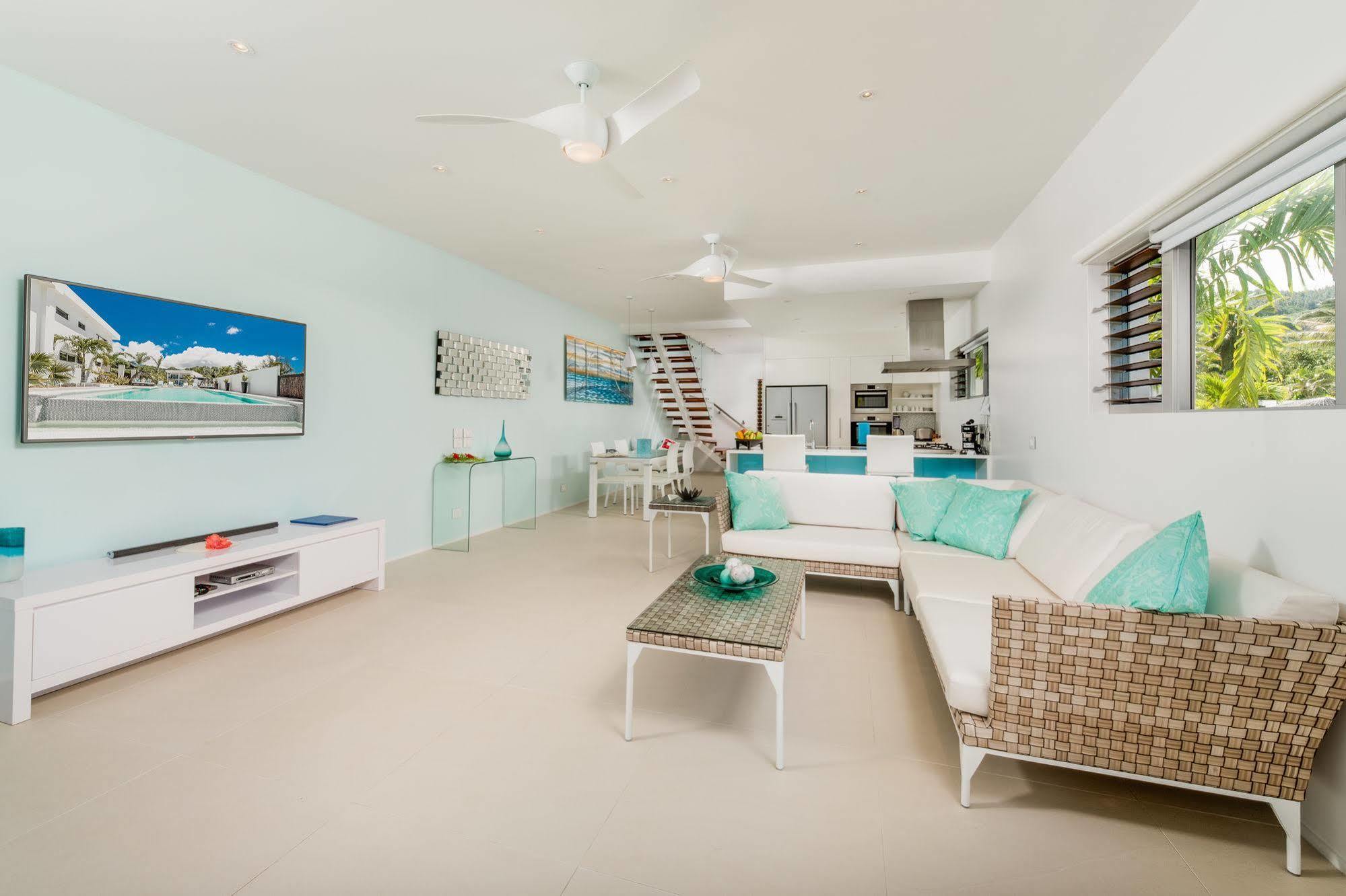 Crystal Blue Lagoon Villas Раратонга Экстерьер фото